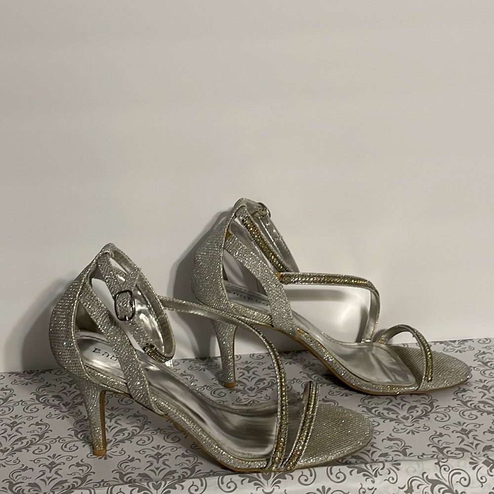 Bamboo, shimmery, high heels.